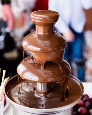 chocolate dipping fountain